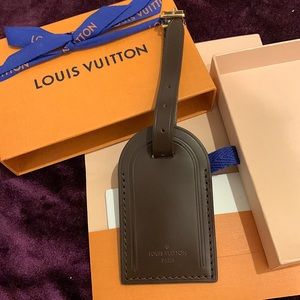 🔥SOLD🔥 Authentic Brand New Large Ebene Luggage Tag Louis Vuitton